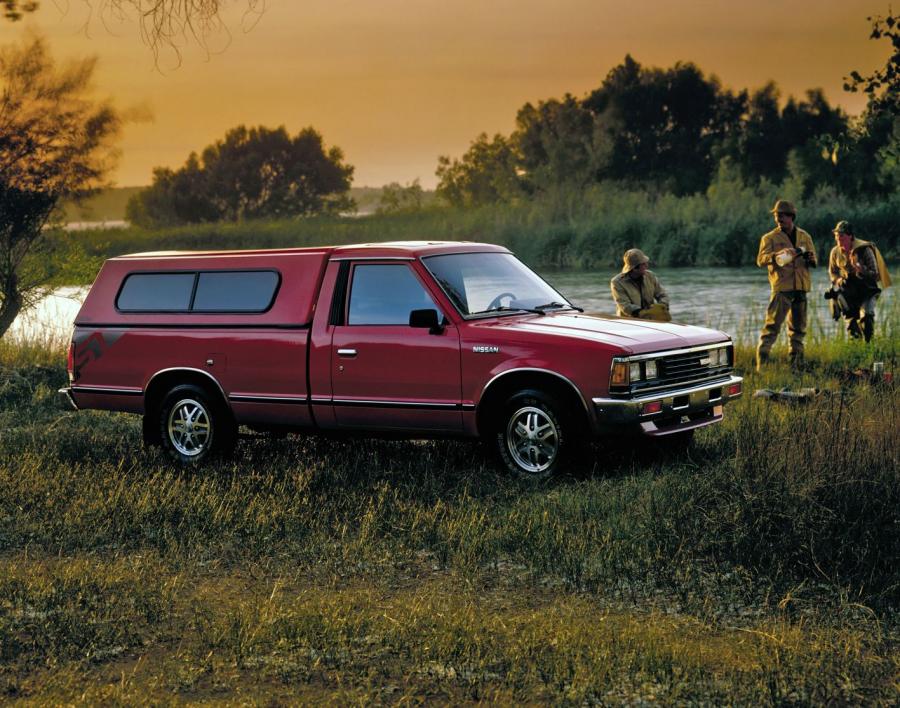  Nissan Pickup Regular Cab (720) 1983 года  (NA) (фото 3 из 5)